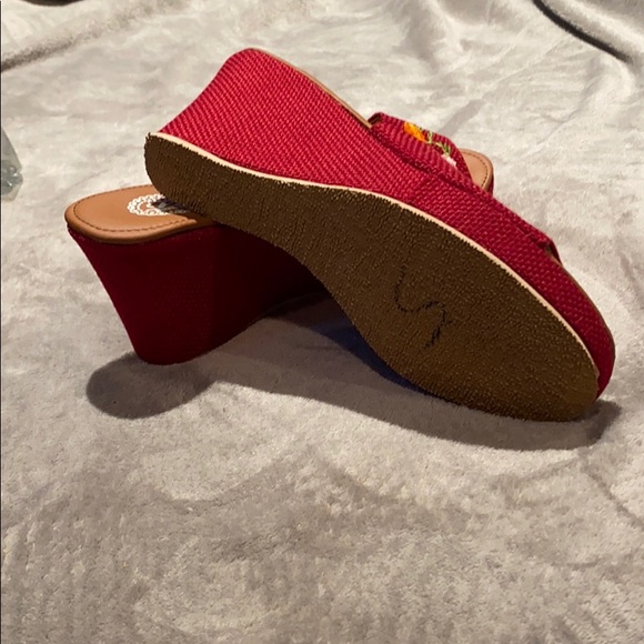 Sandals - Picture 3 of 3